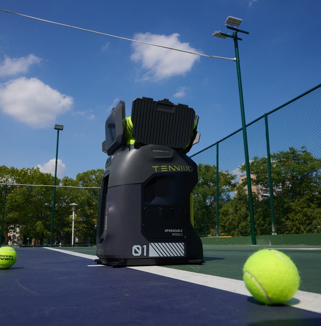 เครื่องยิงลูกเทนนิสแบบพกพาสำหร - Robot Ball Machine บทวิจารณ์และราคา